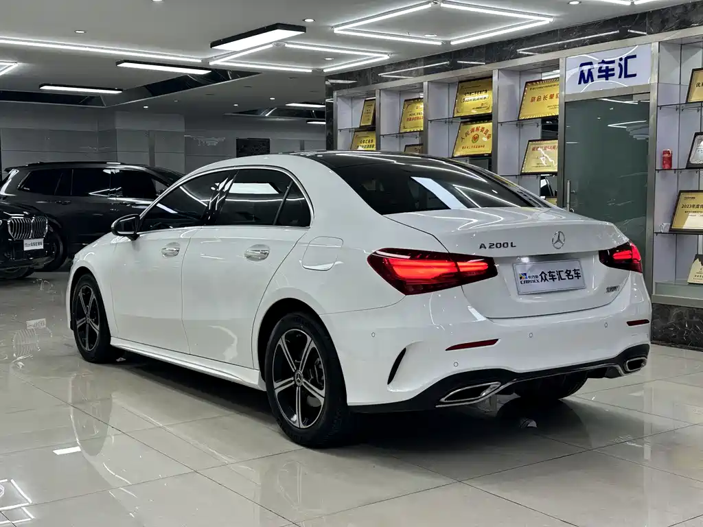 Mercedes-Benz A-Class 2024 — фото 6