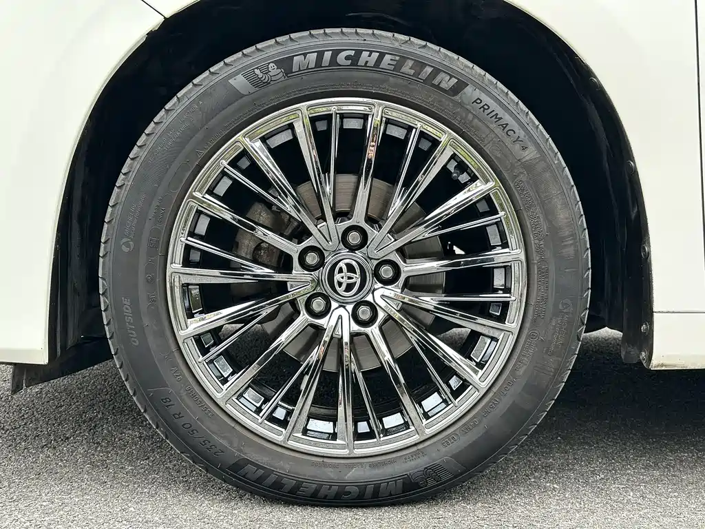 Toyota Alphard 2015 — фото 41