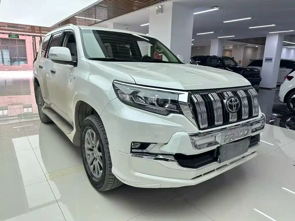 Toyota Prado 2020 — фото 3