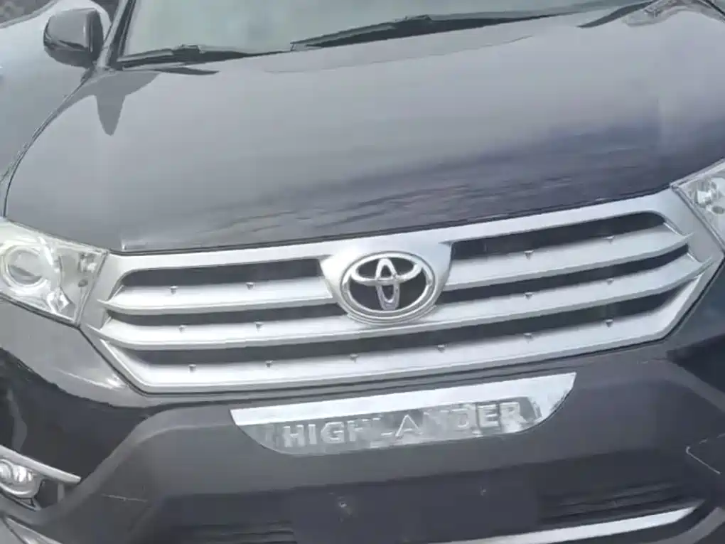Toyota Highlander 2014 — фото 1