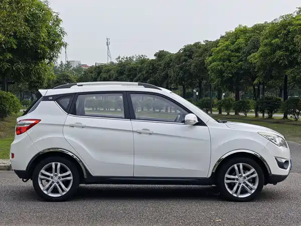 Changan CS35 2016