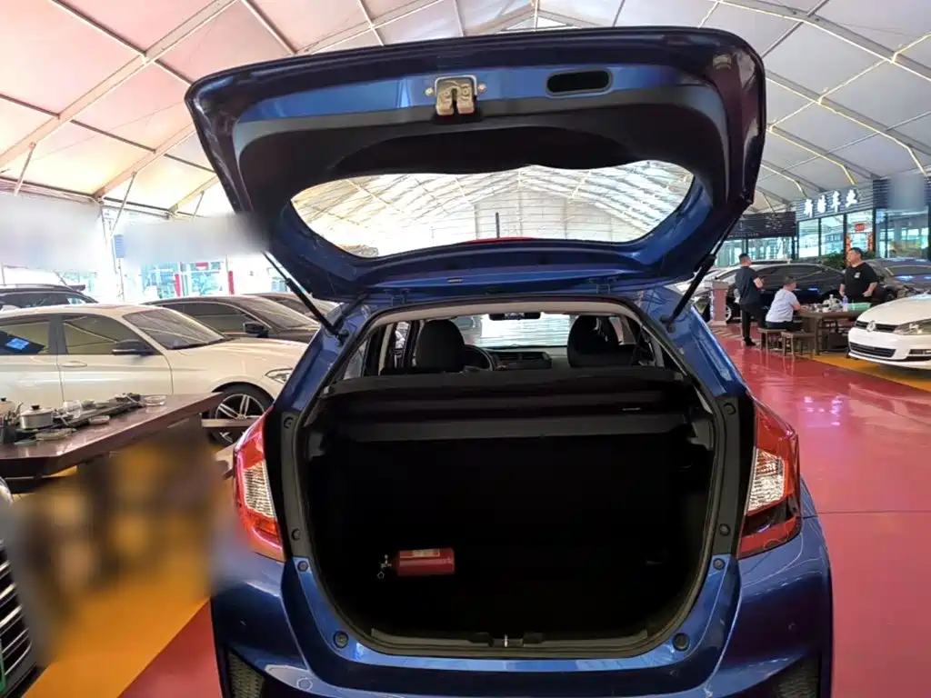 Honda Fit 2018 — фото 19