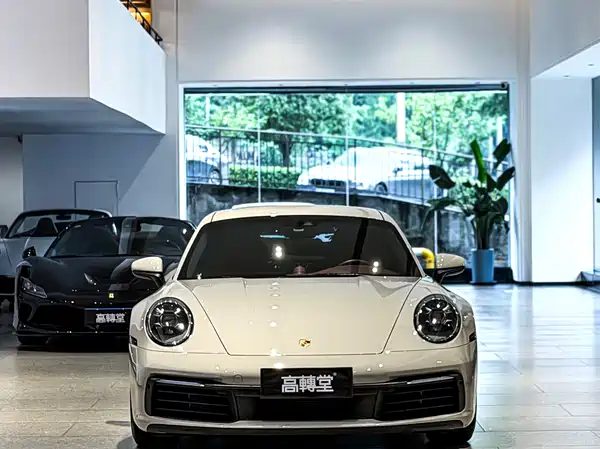 Porsche 911 2021