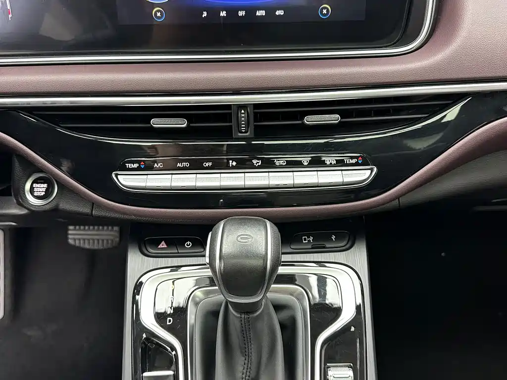 GAC Trumpchi M6 2022 — фото 15