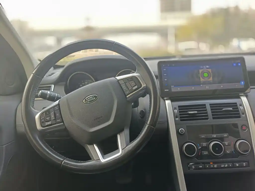 Land Rover Discovery Sport 2019 — фото 8