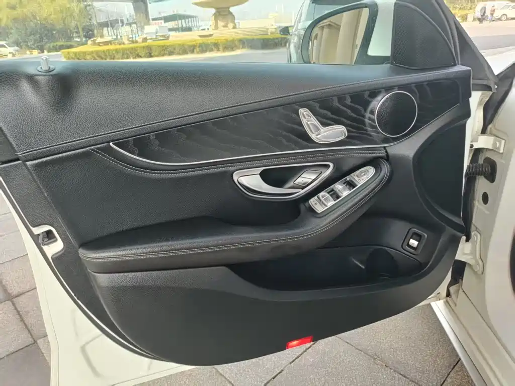 Mercedes-Benz C-Class 2015 — фото 3