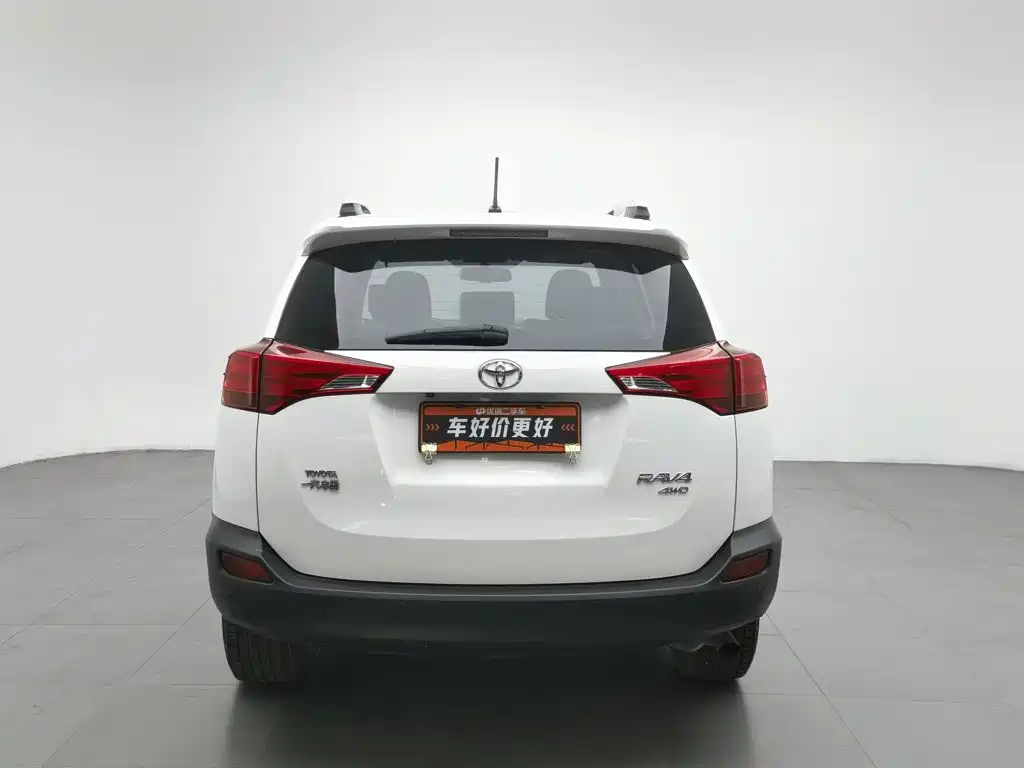 Toyota RAV4 2014