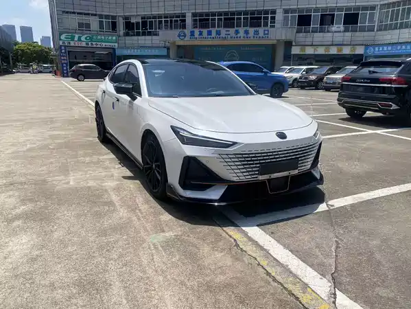 Changan UNI-V 2023