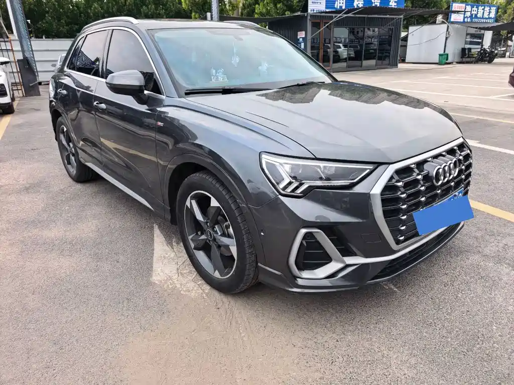 Audi Q3 2022