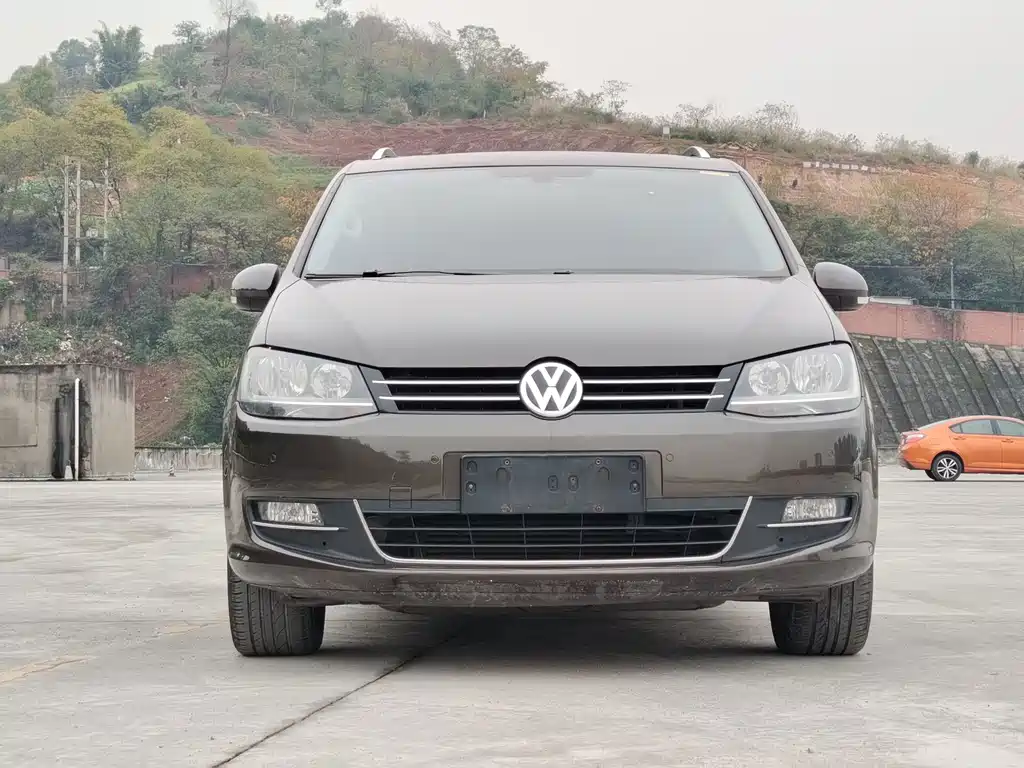 Volkswagen Sharan 2017 — фото 2