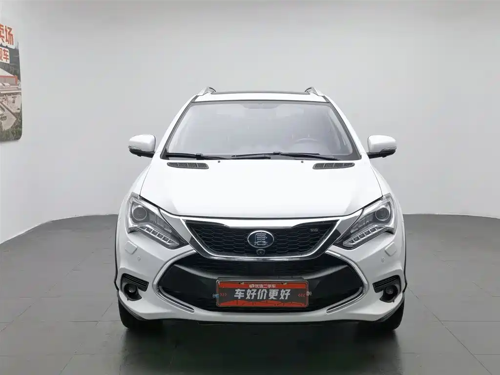 BYD Tang New Energy 2017 — фото 3