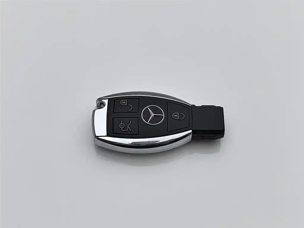 Mercedes-Benz GLC 2018 — фото 19