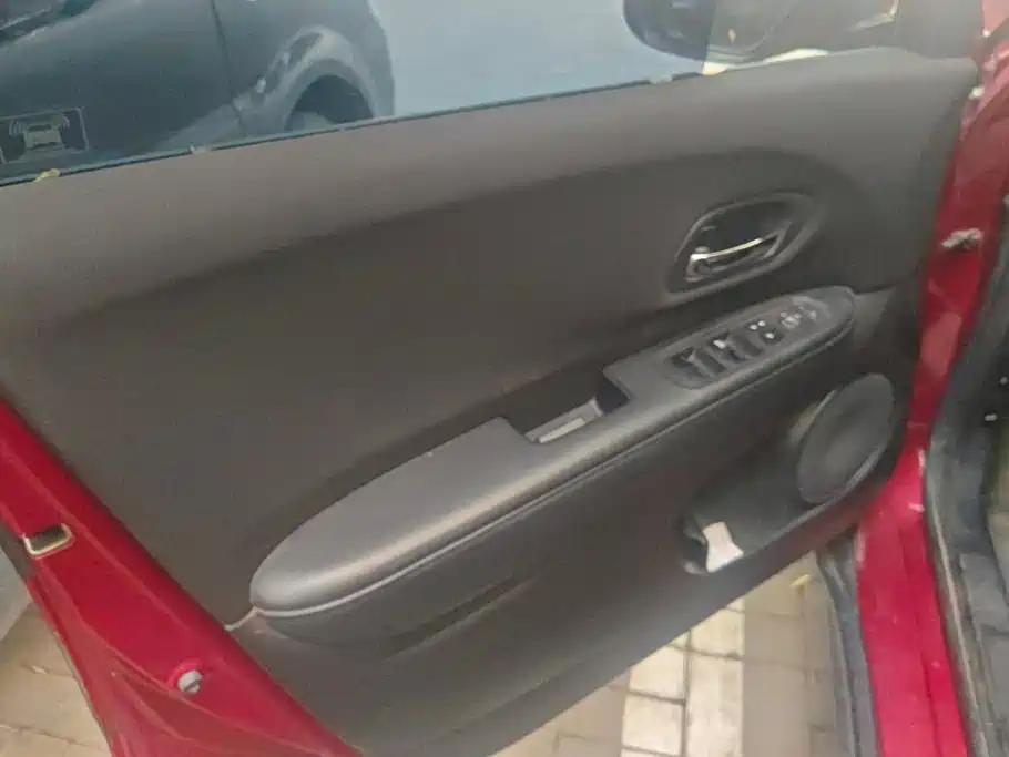 Honda Vezel 2016