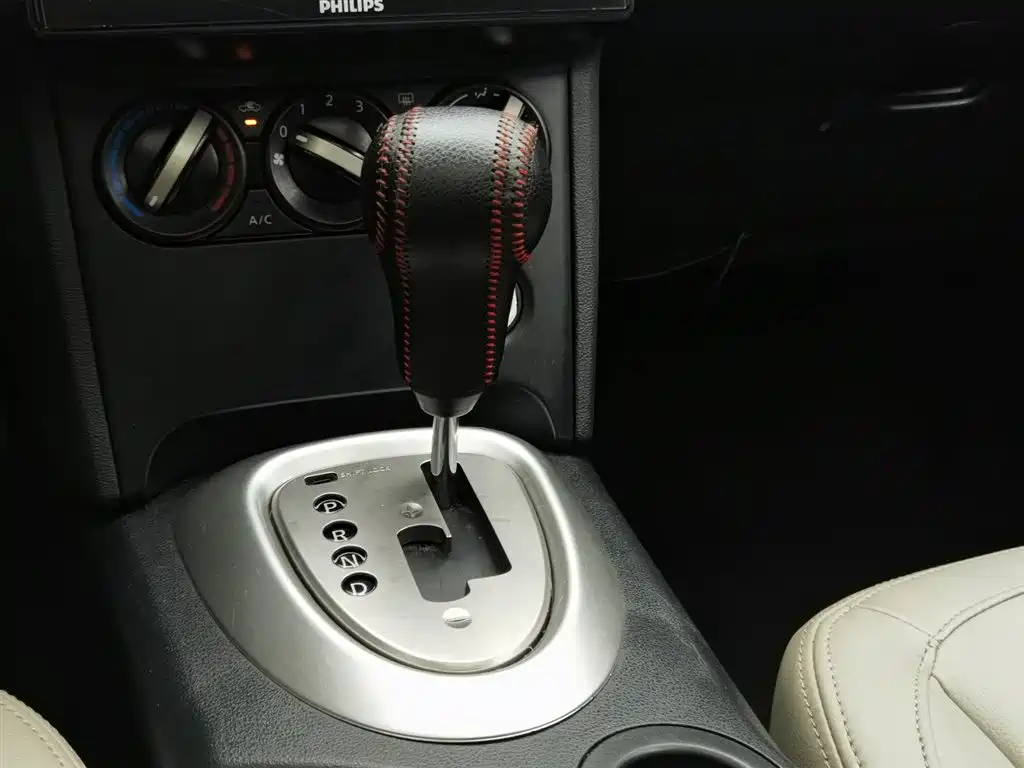Nissan Qashqai 2014 — фото 13
