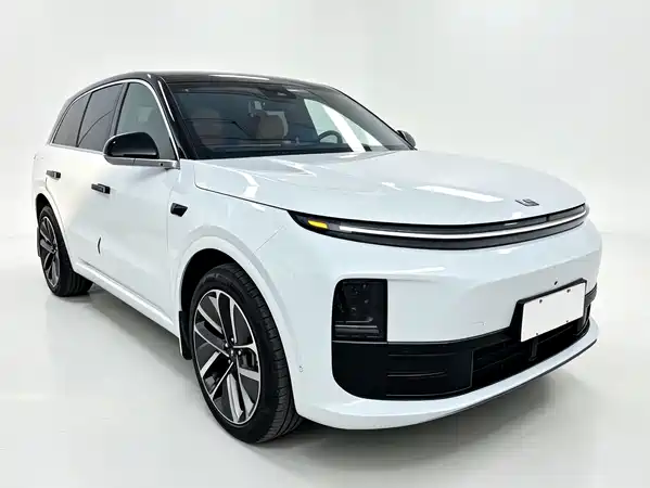 Li Auto L6 2025
