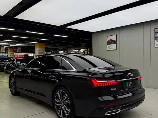Audi A6L 2022