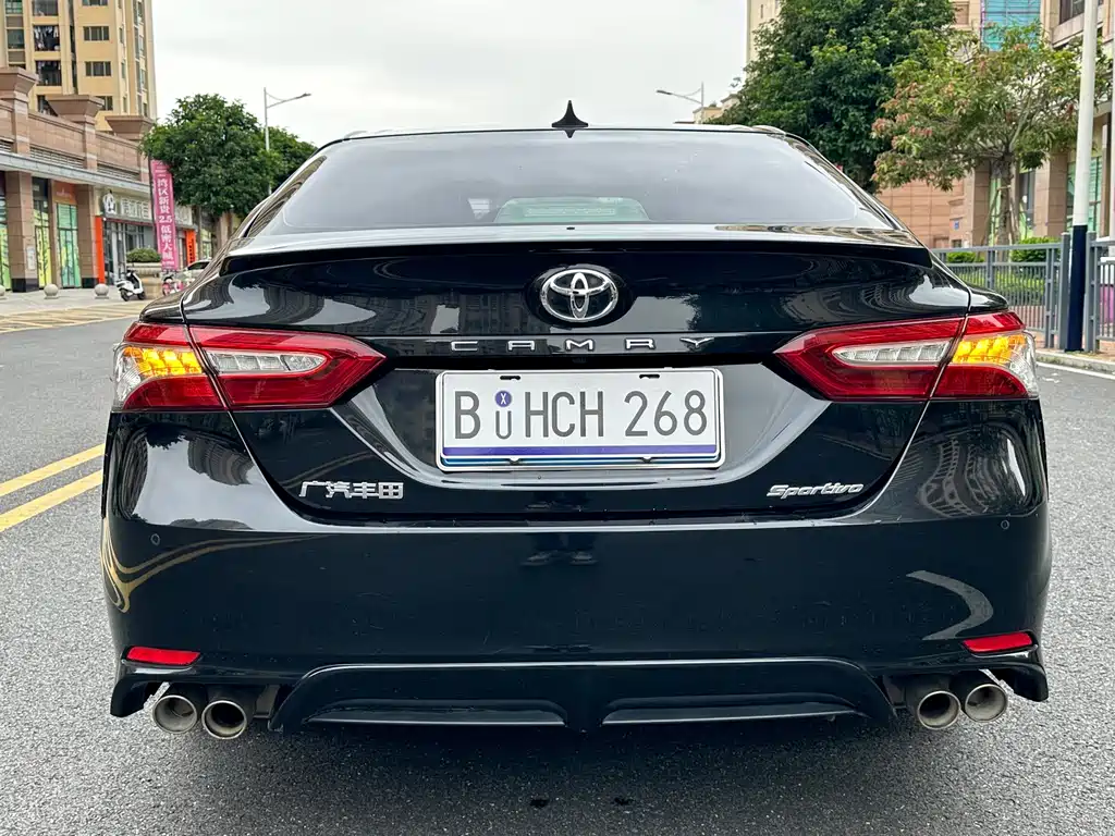 Toyota Camry 2019 — фото 5