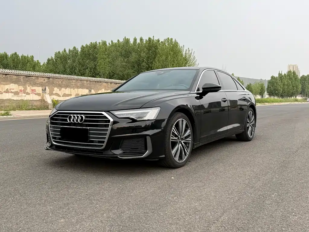 Audi A6L 2021 — фото 1