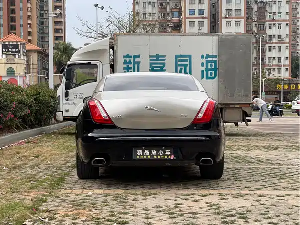 Jaguar XJ 2012