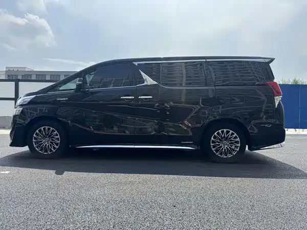 Toyota Vellfire 2019
