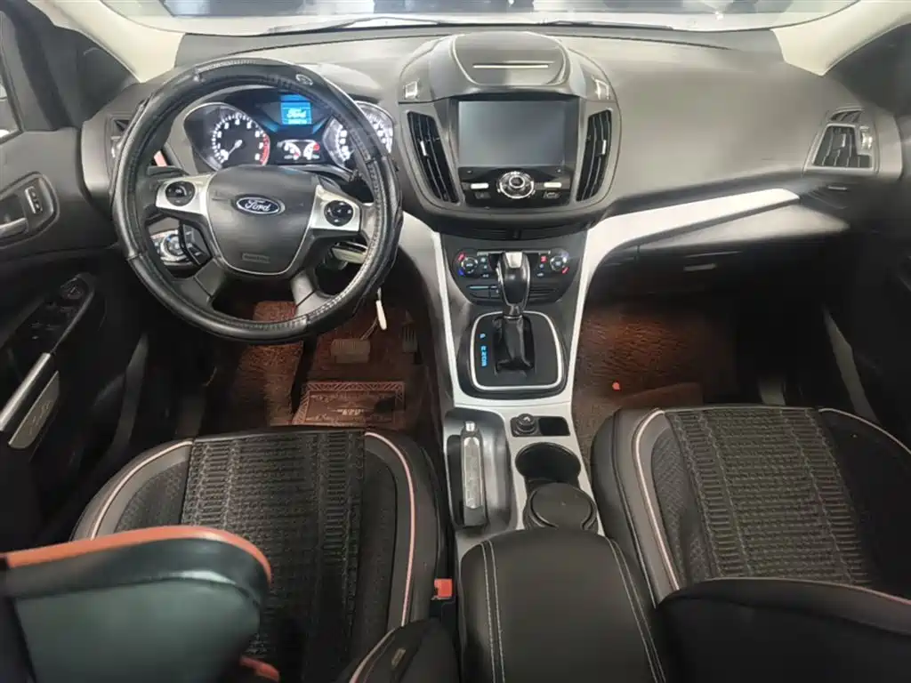 Ford Kuga 2014 — фото 10