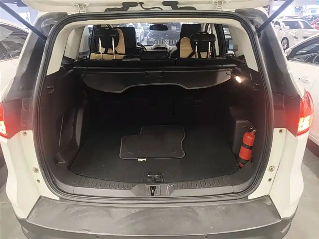 Ford Kuga 2014 — фото 19