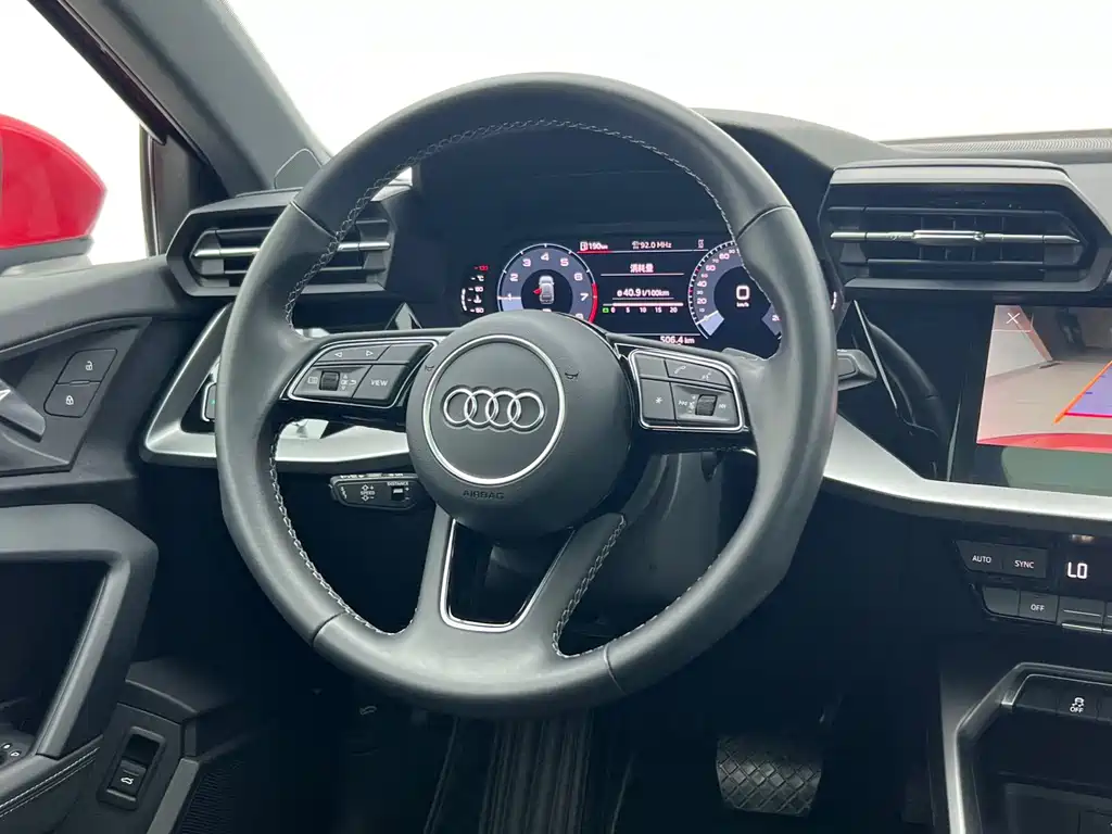 Audi A3 2023 — фото 17