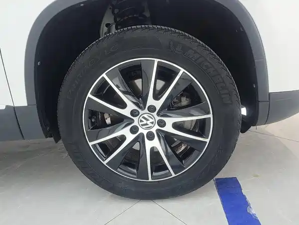 Volkswagen Tiguan 2016