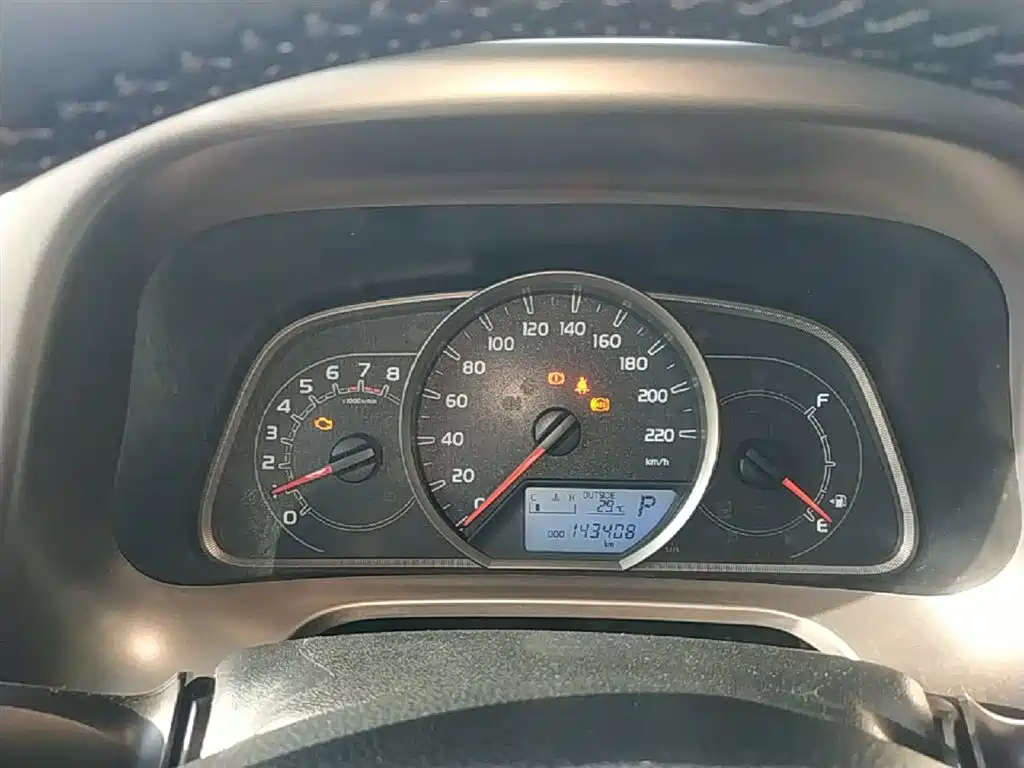 Toyota RAV4 2015 — фото 12