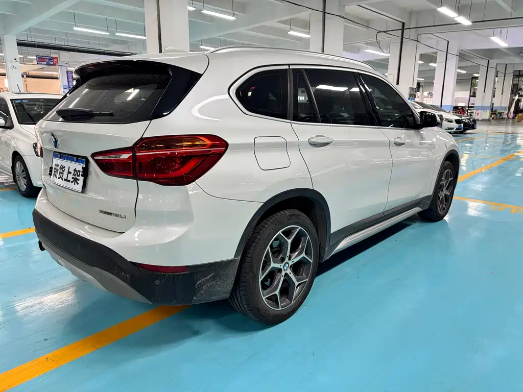 BMW X1 2019 — фото 7