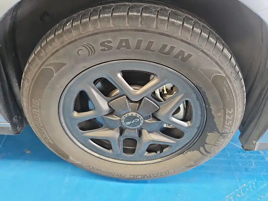 BYD Seal 05 DM-i 2025 — фото 6