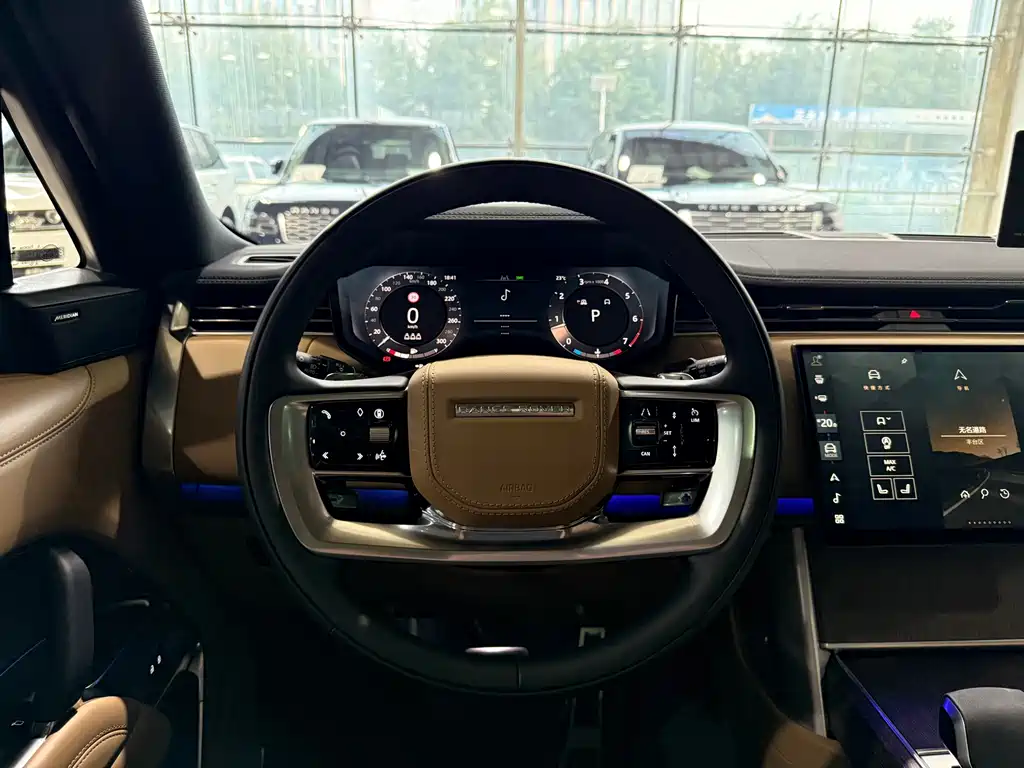 Land Rover Range Rover 2025 — фото 15