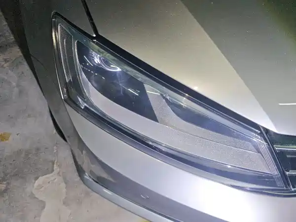 Volkswagen Sagitar 2015