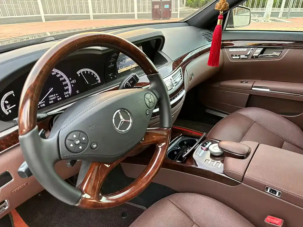 Mercedes-Benz S-Class 2012 — фото 4