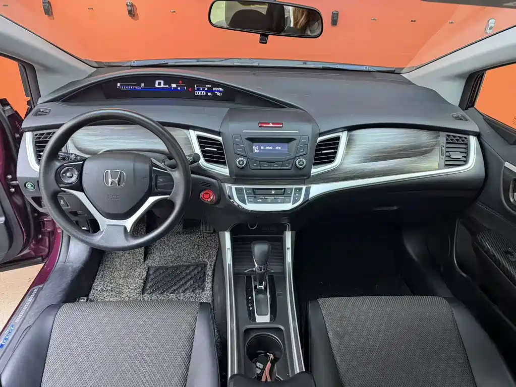 Honda Jade 2018 — фото 9