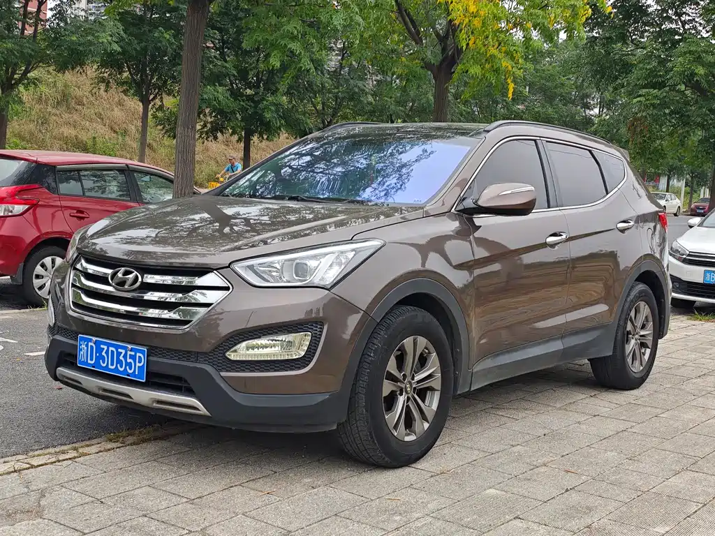 Hyundai Santa Fe 2014
