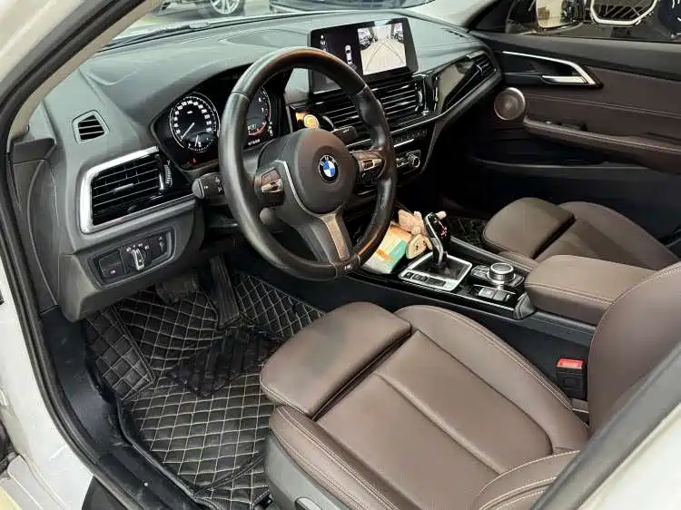 BMW 1 Series 2022