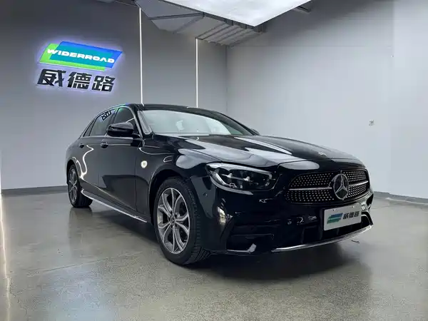Mercedes-Benz E-Class 2023