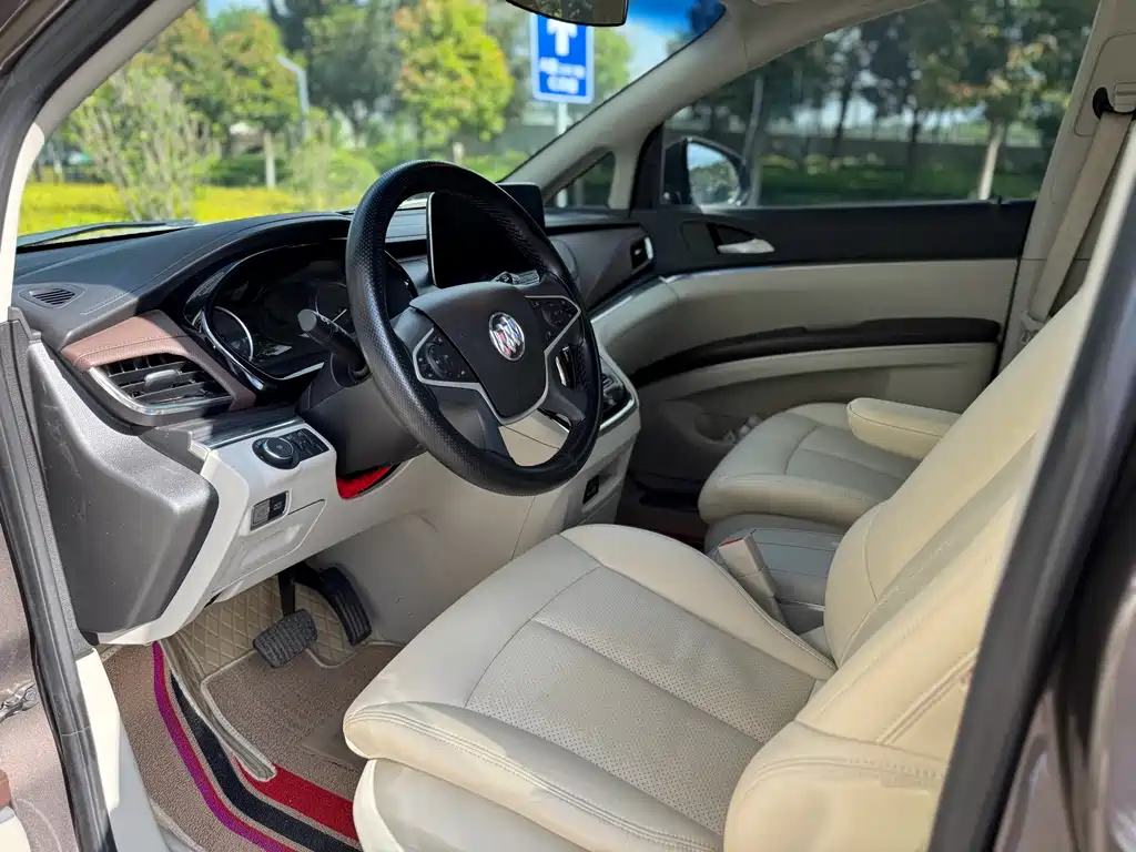 Buick GL8 2023