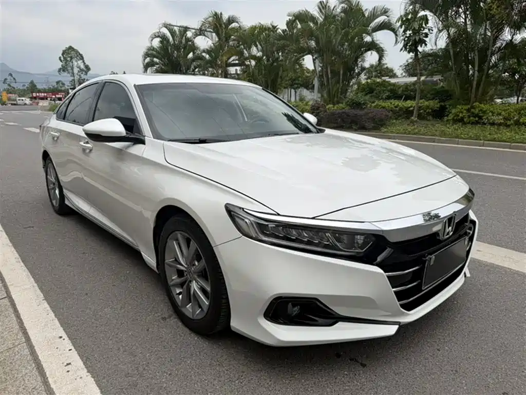 Honda Accord 2023 — фото 11
