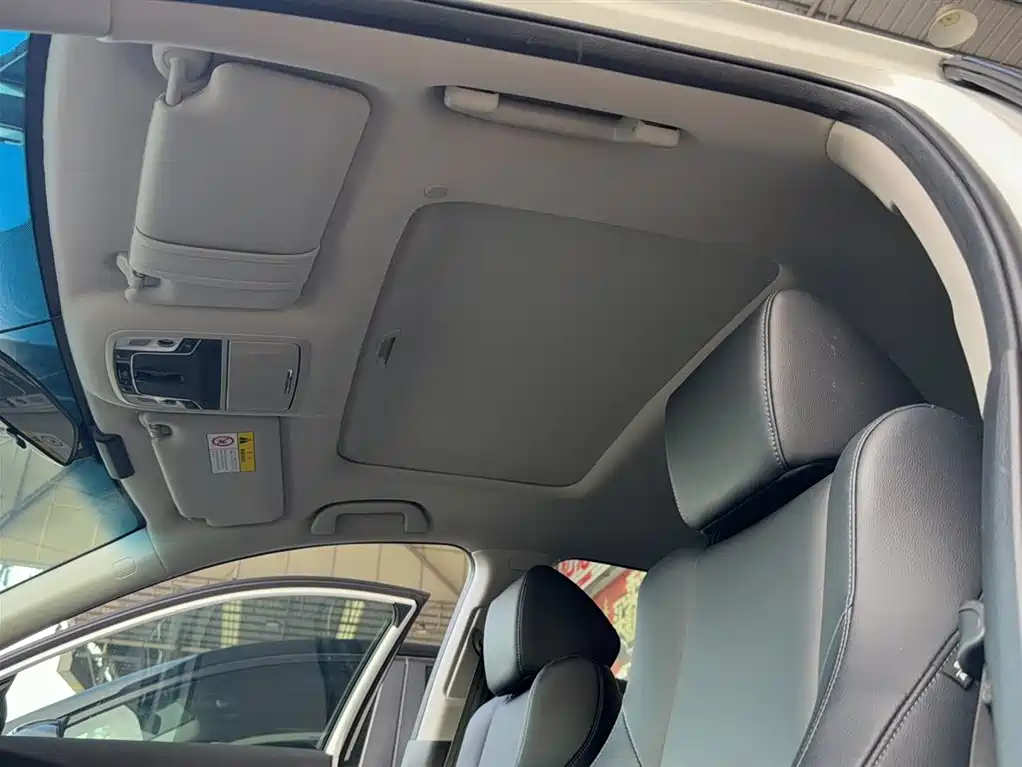 Honda Accord 2023 — фото 17