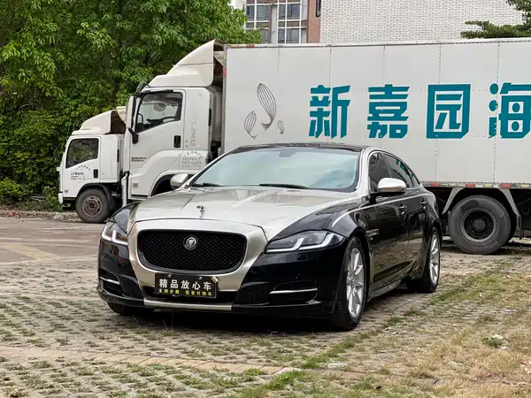 Jaguar XJ 2012