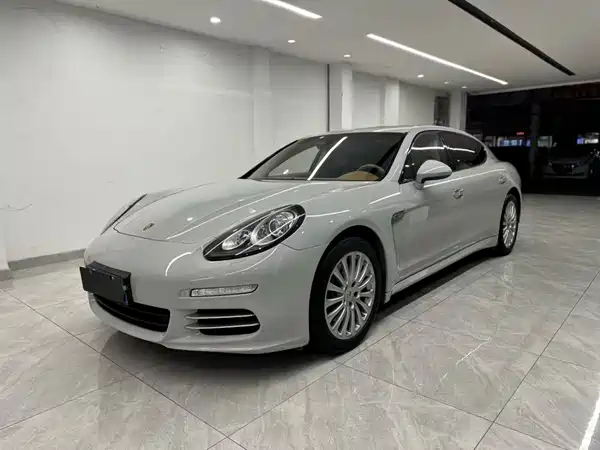 Porsche Panamera 2014
