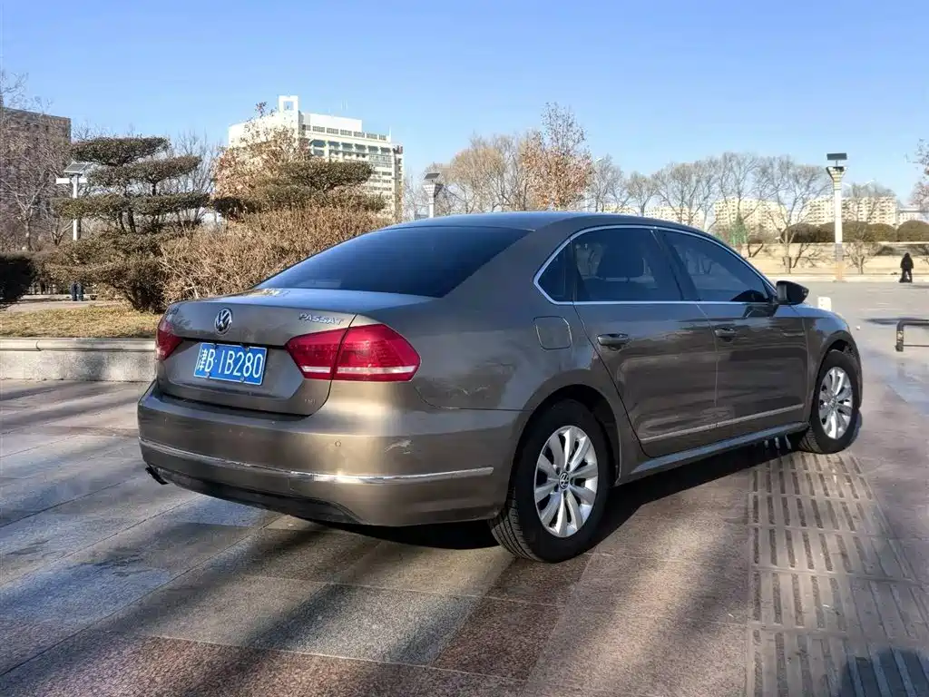 Volkswagen Passat 2015 — фото 9