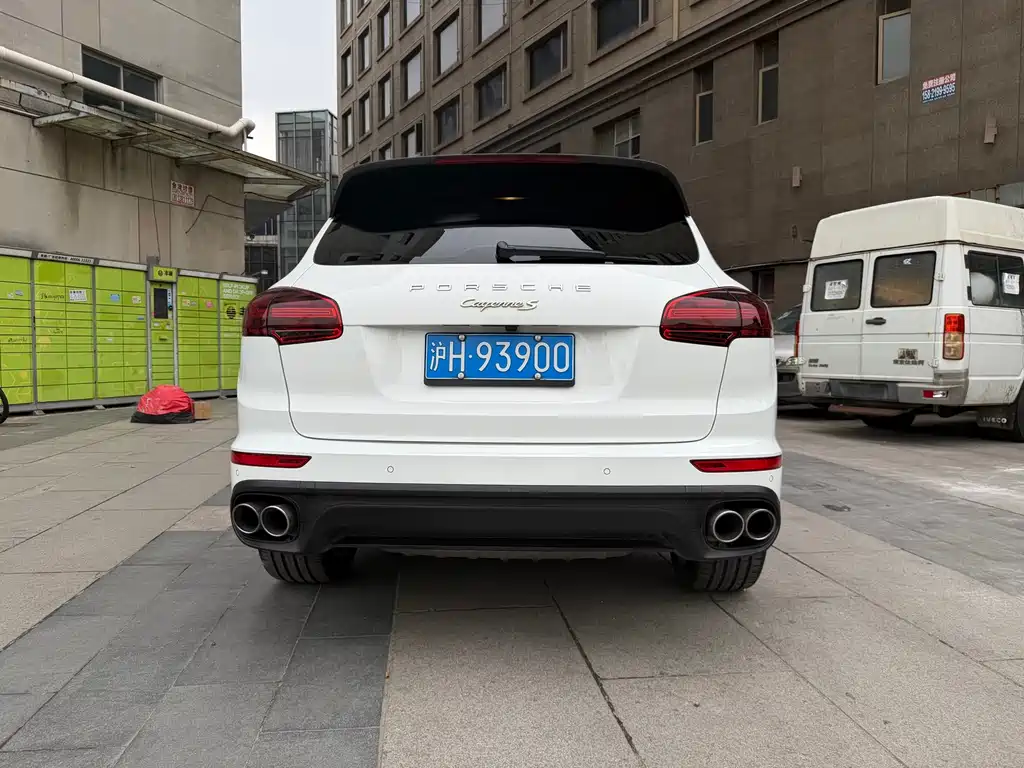 Porsche Cayenne Hybrid 2017 — фото 15