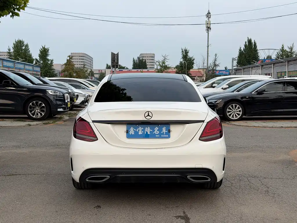 Mercedes-Benz C-Class 2021