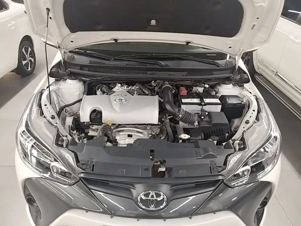 Toyota Yaris L 2021 — фото 20