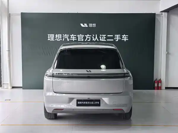 Li Auto L8 2023