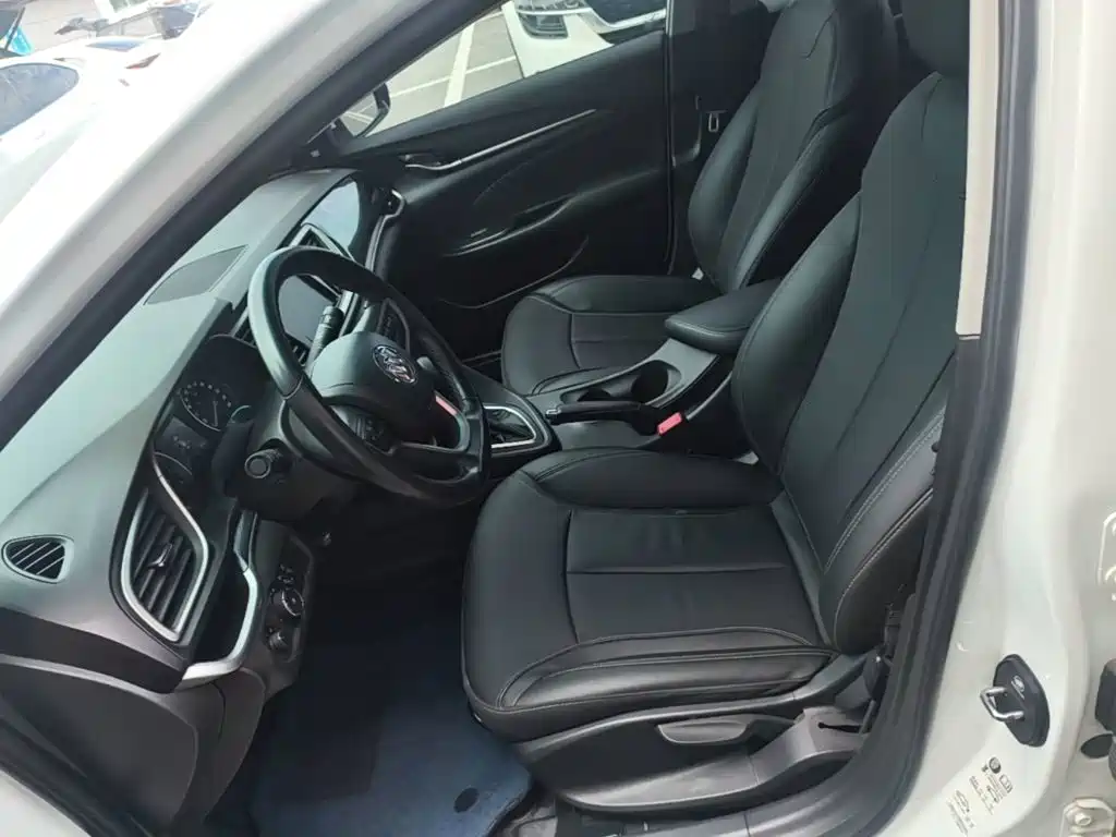 Buick Excelle GT 2019 — фото 15