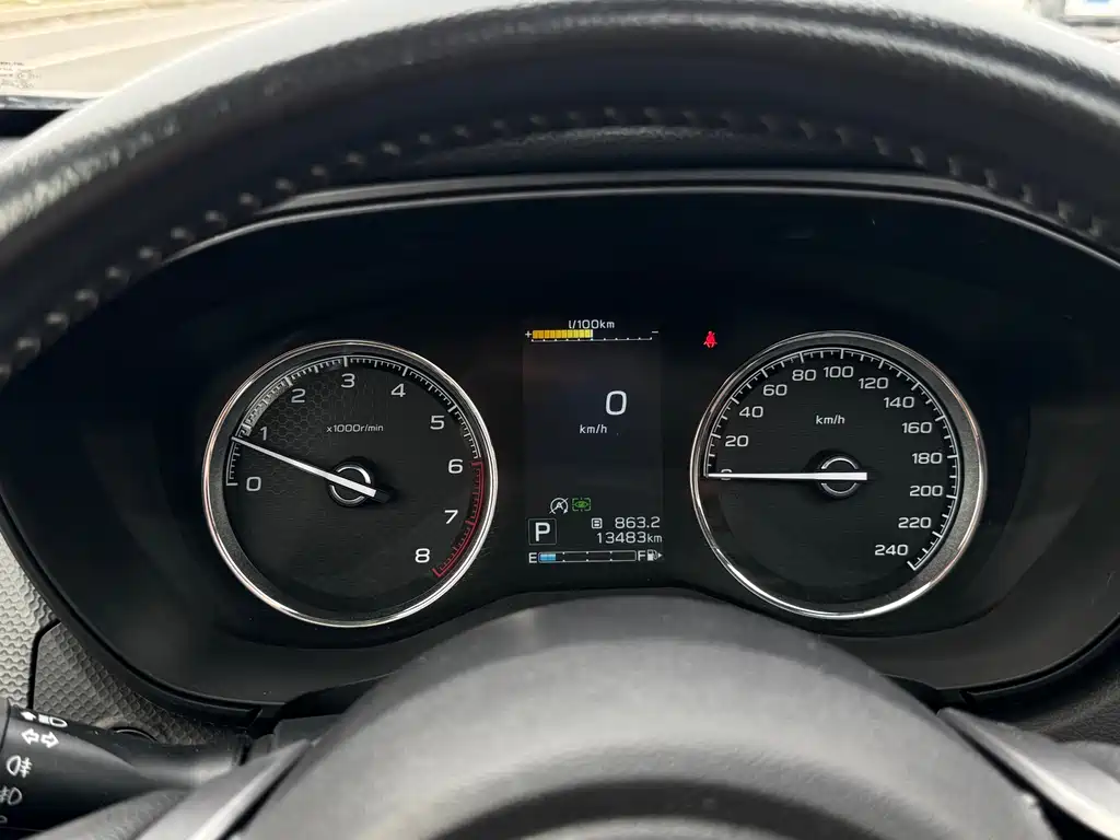 Subaru Forester 2023 — фото 15